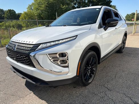 Used 2024 Mitsubishi Eclipse Cross LE AWD/4WD image 6