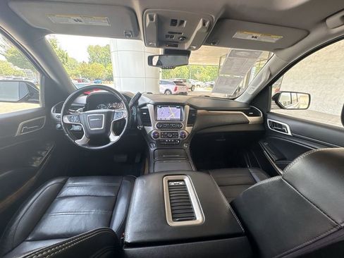 Certified 2020 GMC Yukon XL Denali w/ Denali Ultimate Package AWD/4WD image 21
