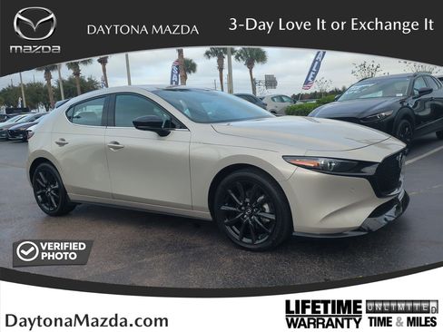 Used 2025 MAZDA MAZDA3 Hatchback w/Premium Plus Pkg image 1