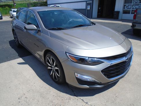 Used 2022 Chevrolet Malibu RS FWD image 8