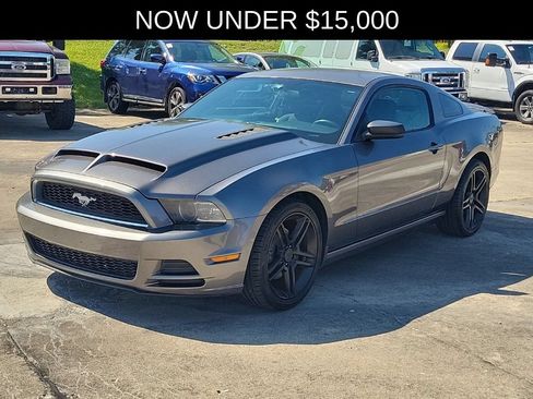 Used 2014 Ford Mustang Coupe RWD image 2