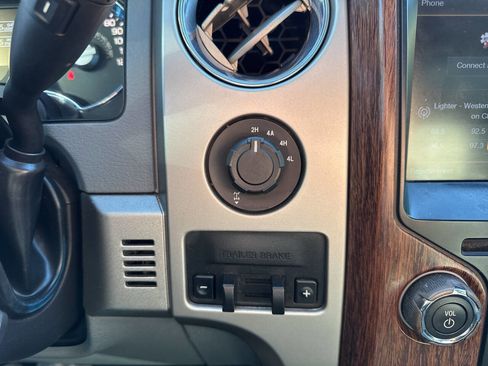 Used 2013 Ford F150 Lariat w/ Luxury Equipment Group image 31