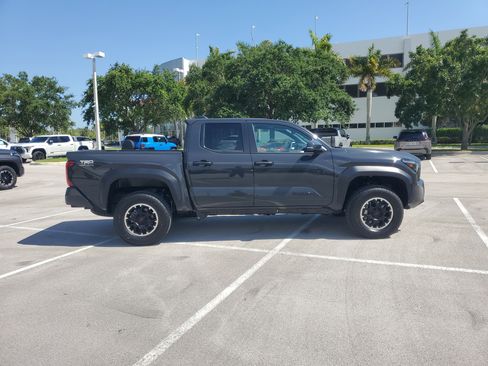 Certified 2026 Toyota Tacoma TRD Off-Road w/ TRD Off Road Upgrade Package AWD/4WD image 2