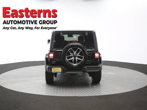 Used 2024 Jeep Wrangler Unlimited AWD/4WD image 36