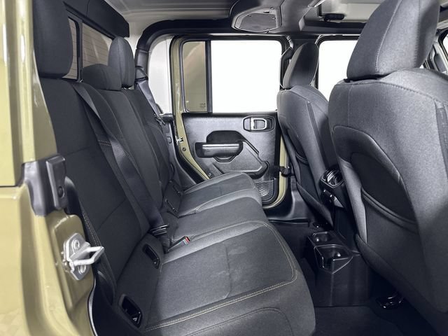 Used 2025 Jeep Gladiator Sport AWD/4WD image 28