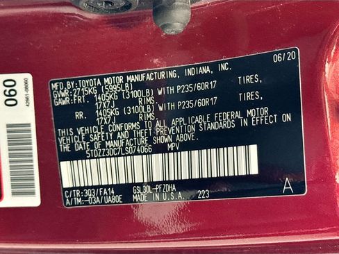 Used 2020 Toyota Sienna L image 29