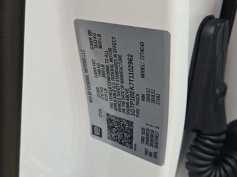 New 2026 GMC Canyon Elevation w/ Convenience Package image 95