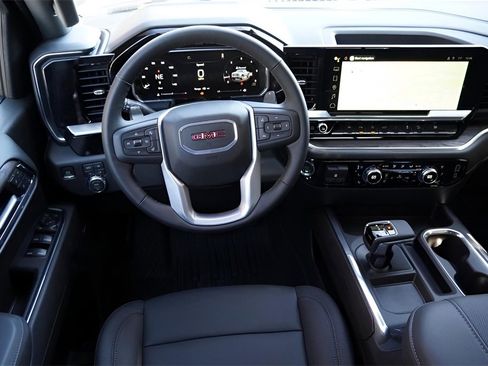 New 2026 GMC Sierra 1500 SLT image 19