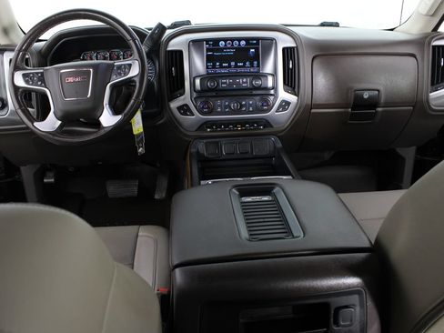 Used 2018 GMC Sierra 1500 SLT AWD/4WD image 10