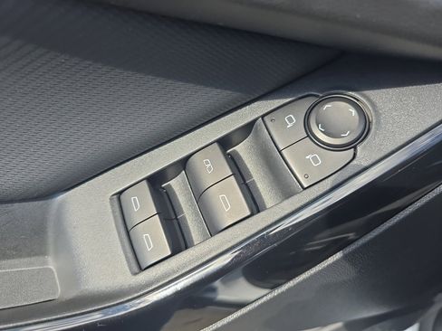 Certified 2025 Chevrolet Equinox LT AWD/4WD image 15