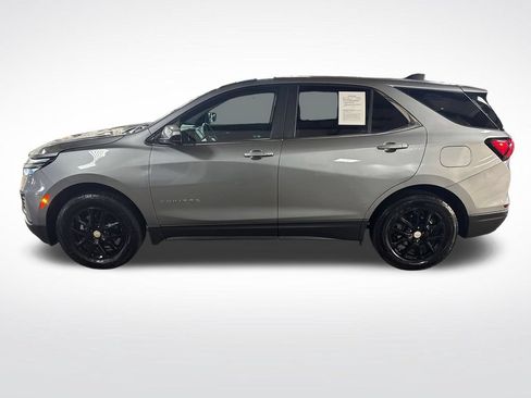 Used 2024 Chevrolet Equinox LT AWD/4WD image 2