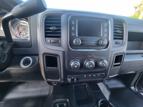 Used 2015 RAM 3500 Tradesman w/ Chrome Appearance Group AWD/4WD image 35