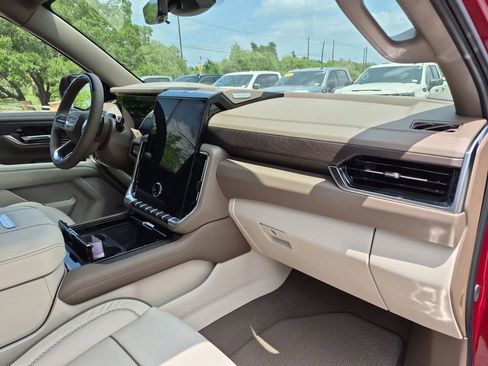 New 2026 GMC Yukon Denali AWD/4WD image 44