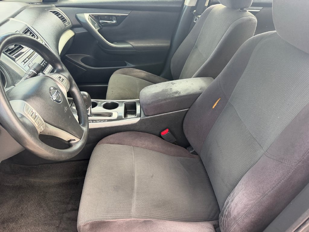 Used 2013 Nissan Altima 2.5 S FWD image 10
