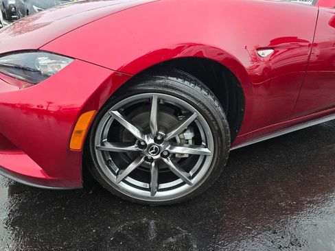Used 2023 MAZDA MX-5 Miata Grand Touring image 2