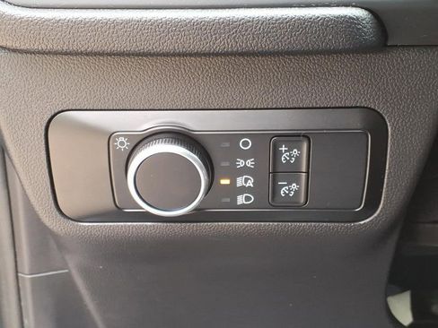 Certified 2025 Ford Escape ST-Line AWD/4WD image 18