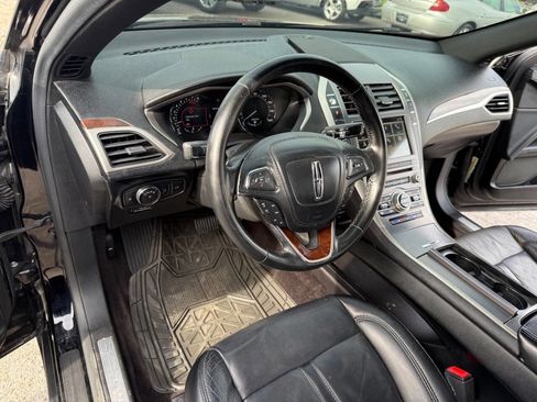 Used 2017 Lincoln MKZ Reserve FWD image 23