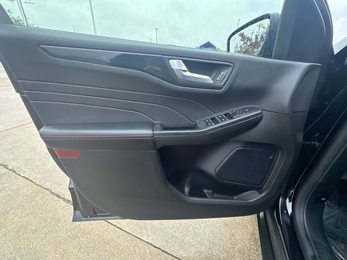 Used 2024 Ford Escape ST-Line w/ Tech Pack #1 image 24