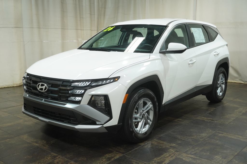 Certified 2026 Hyundai Tucson SE AWD/4WD image 2
