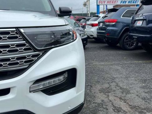 Used 2020 Ford Explorer Limited RWD image 3