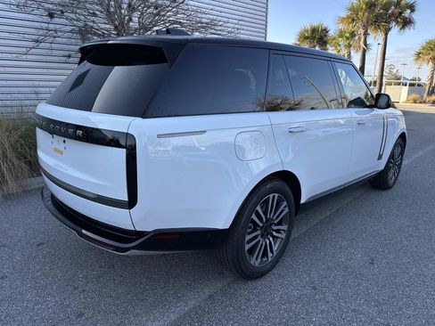 New 2026 Land Rover Range Rover Long Wheelbase SE image 6