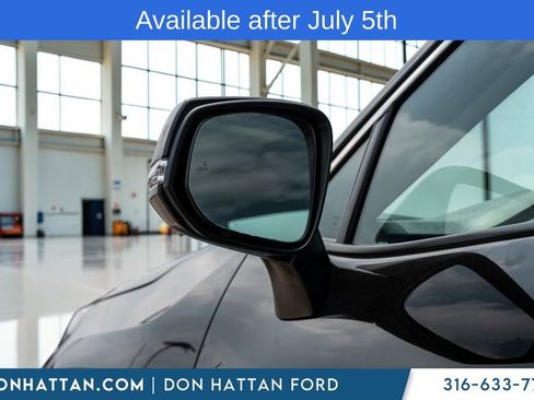 Used 2024 Toyota RAV4 XLE FWD image 30