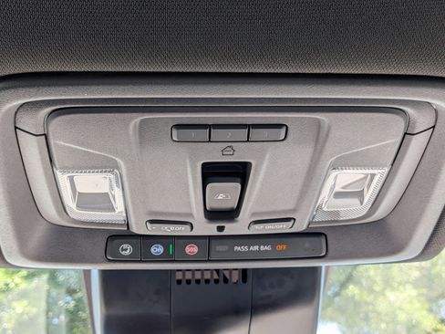 New 2026 GMC Sierra 1500 SLT AWD/4WD image 31