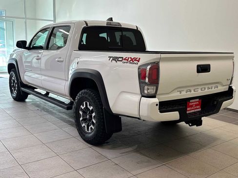 Certified 2023 Toyota Tacoma TRD Off-Road w/ Technology Package AWD/4WD image 4