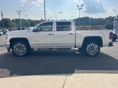 Used 2018 GMC Sierra 1500 SLT image 4