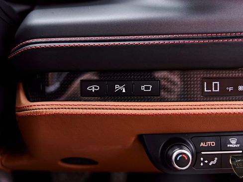 Used 2022 Ferrari F8 Tributo RWD image 78