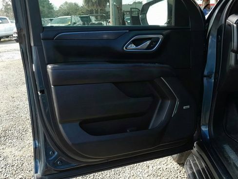 Used 2021 Chevrolet Tahoe RST w/ Luxury Package image 15