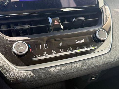 Used 2024 Toyota Corolla LE image 11