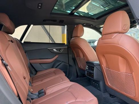 Used 2023 Audi Q8 Premium Plus w/ Premium Plus Package AWD/4WD image 11