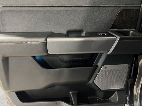 Used 2023 Ford F150 Lariat AWD/4WD image 9