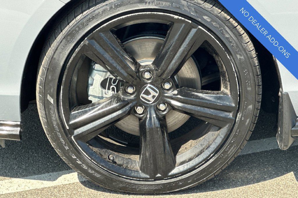 Used 2025 Honda Accord Sport image 30