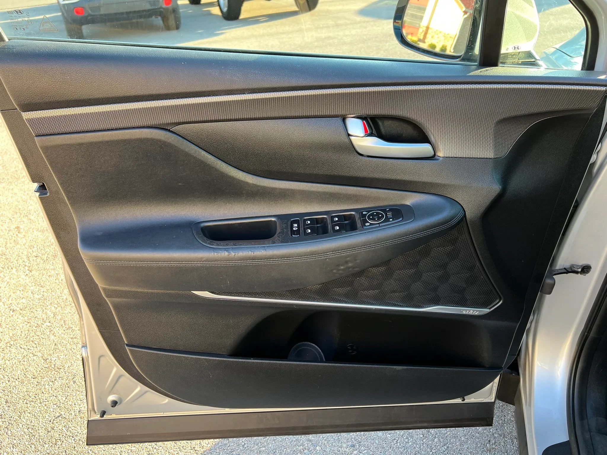 Used 2019 Hyundai Santa Fe SEL AWD/4WD image 21
