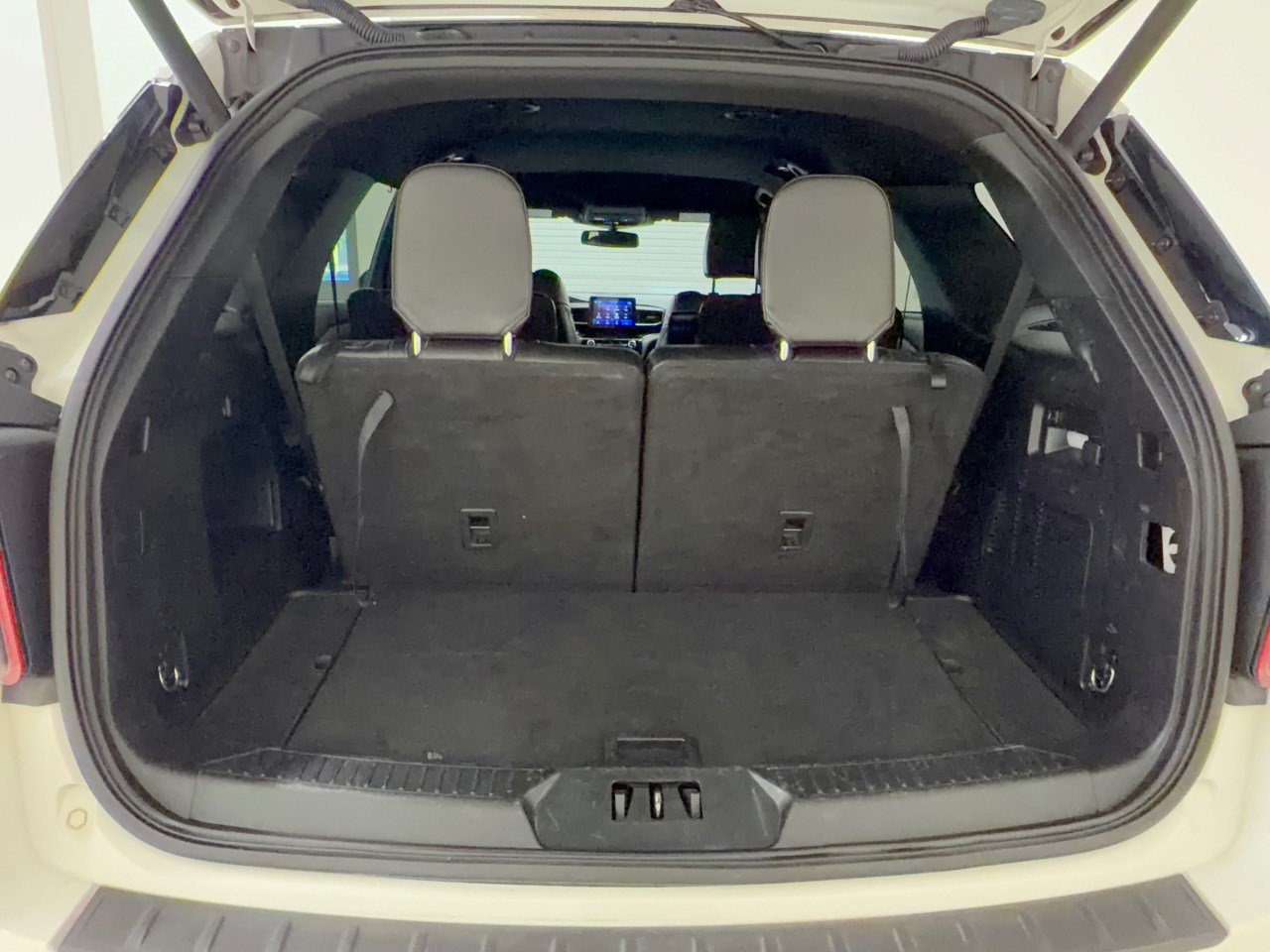 Certified 2022 Ford Explorer ST w/ ST Street Pack RWD image 28