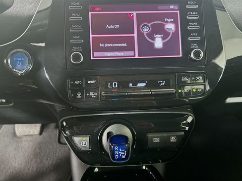 Used 2020 Toyota Prius XLE FWD image 23