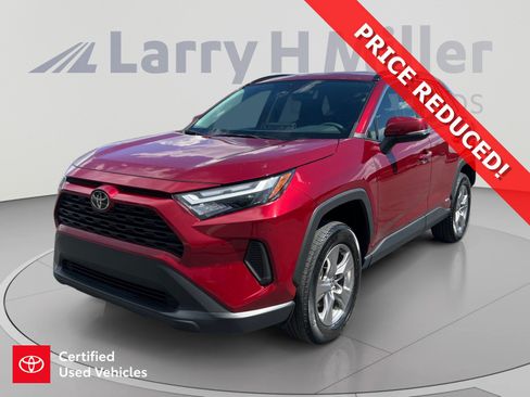 Certified 2025 Toyota RAV4 XLE AWD/4WD image 1
