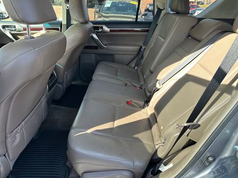 Used 2015 Lexus GX 460 w/ Premium Package image 25
