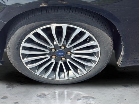 Used 2018 Ford Fusion Titanium FWD image 30
