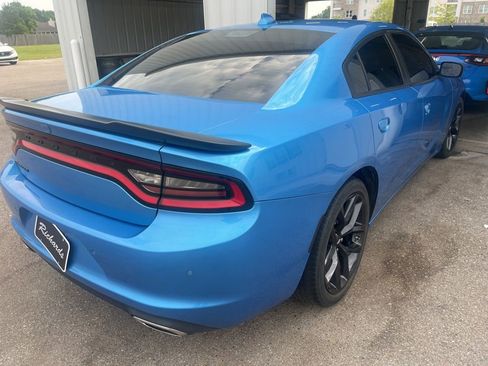 Used 2023 Dodge Charger SXT w/ Blacktop Package image 3