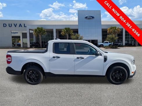 Used 2022 Ford Maverick XLT w/ Equipment Group 300A Standard image 3