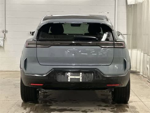 Used 2025 Polestar Polestar 3 image 4