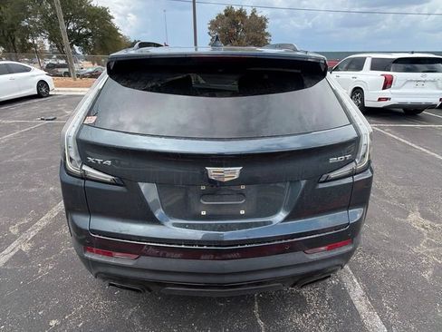 Used 2019 Cadillac XT4 Sport FWD image 3