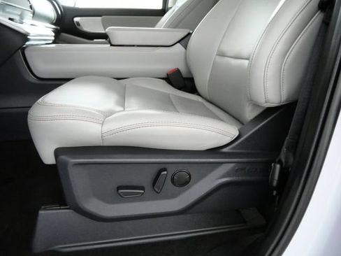 Certified 2025 Ford Expedition Max Active AWD/4WD image 17