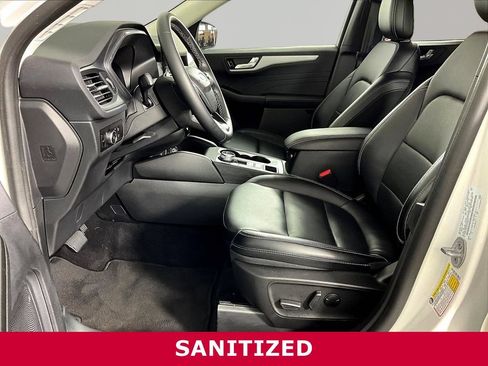 Used 2023 Ford Escape Platinum AWD/4WD image 19