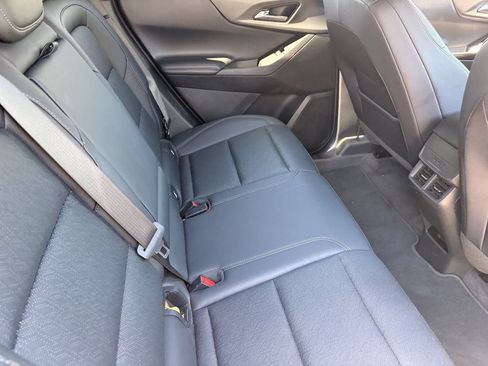 Used 2025 Chevrolet Equinox LT w/ Convenience Package II AWD/4WD image 14