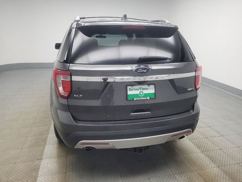 Used 2017 Ford Explorer XLT w/ Equipment Group 201A AWD/4WD image 6