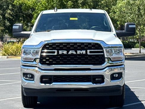 Used 2024 RAM 2500 Big Horn AWD/4WD image 7